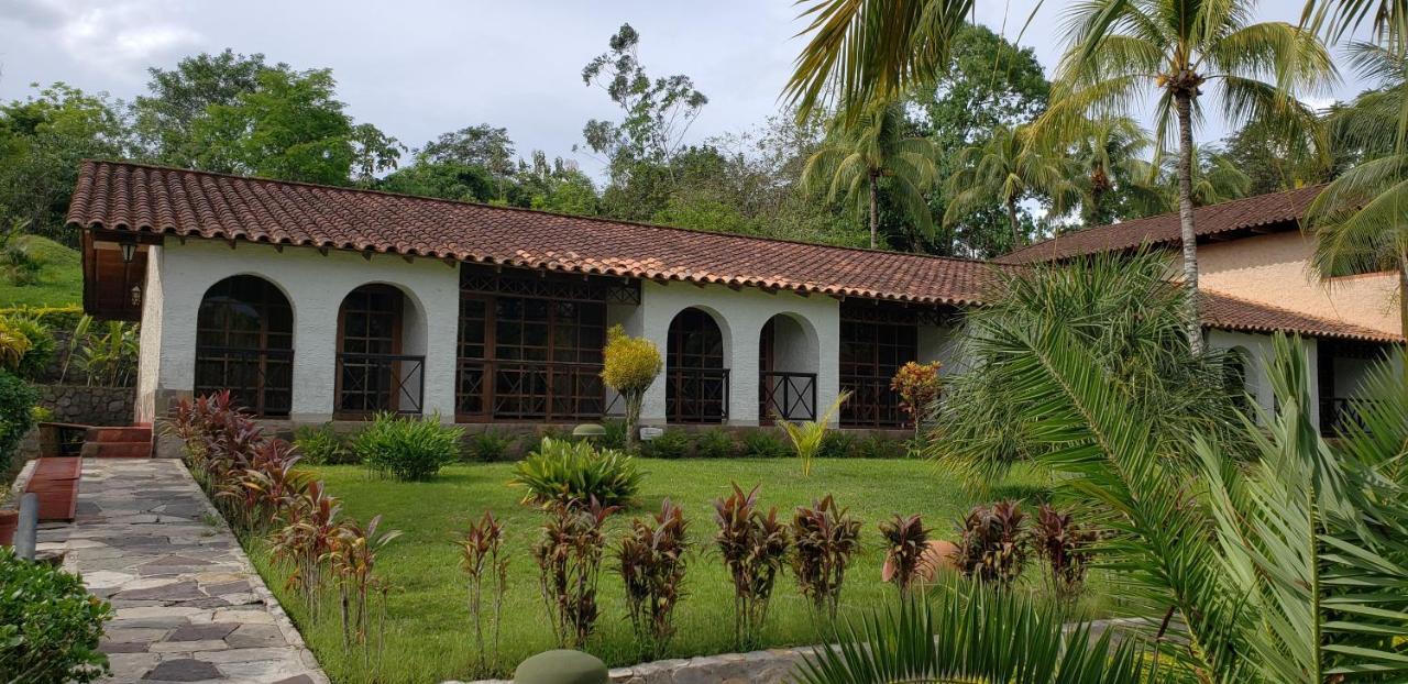 Hotel Puerto Palmeras Tarapoto Resort Esterno foto